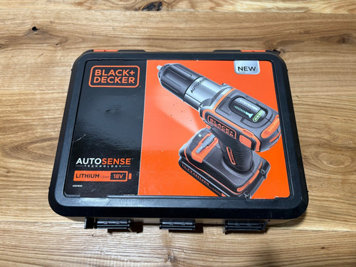 Black decker 18v 5 ah - black,